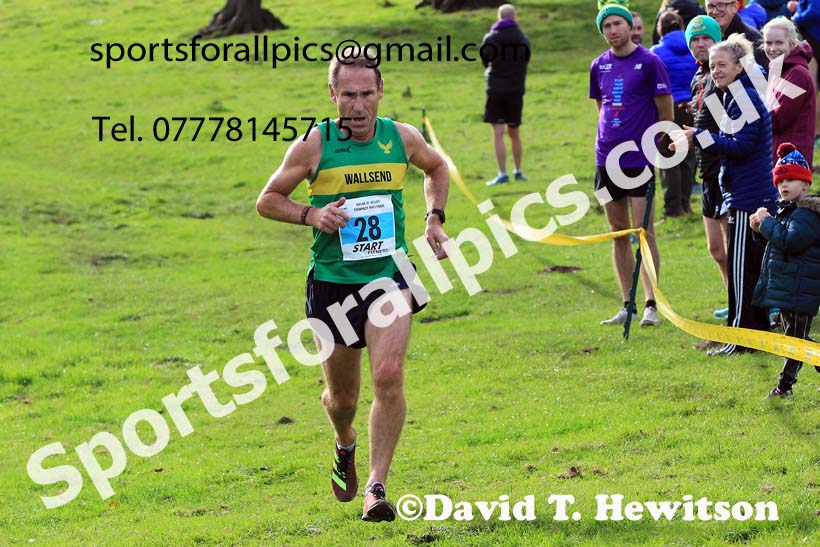 Mens Masters and Mens Under-20s, 2022 NECAA Cross Country Relays, Thornley Hall Farm, Peterlee, County Durham, October 15th. Photo: David T. Hewitson/Sports for All Pics